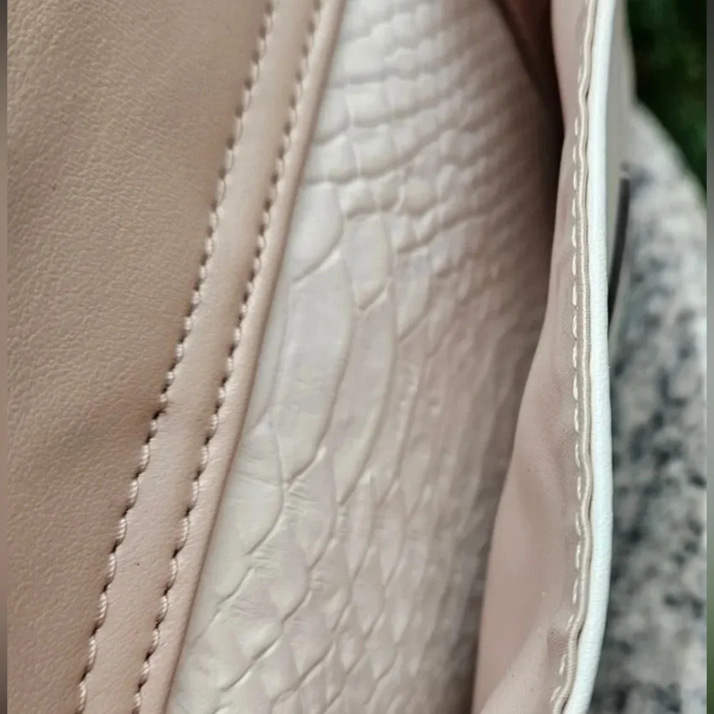 Coach Limited Edition Python Embossed Tote Purse Rare Find. - Picture 11 of 16